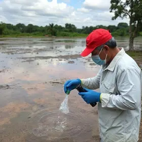 vazamento em córrego de São Bernardo do Campo