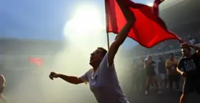 movimentação intensa no Estádio 1º de Maio